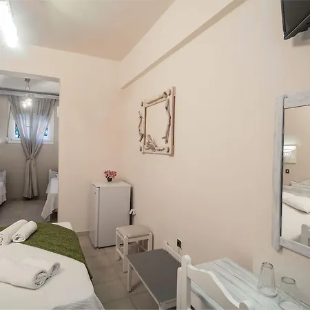 Amaryllis Hotel Perissa (Santorini)